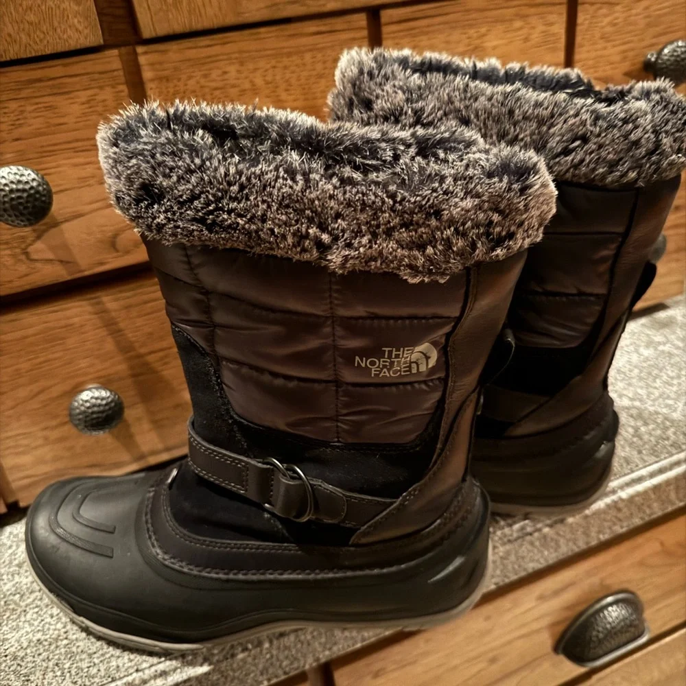 The North Face Black Winter & Rain Boots with Gray Faux Fur Cuff